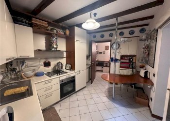 Two-room apartment PIAZZA CASTELLO 1, Erba - photo 1