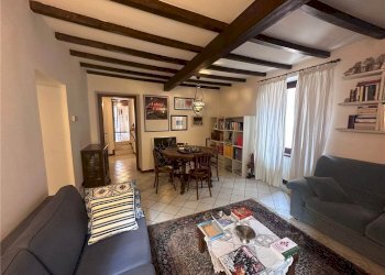 Two-room apartment PIAZZA CASTELLO 1, Erba - photo 2