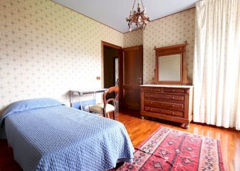 vendesi villa ristrutturata con giardinovendesi vi - Villa Viale Cesare Biondi 68, Barga - foto 26