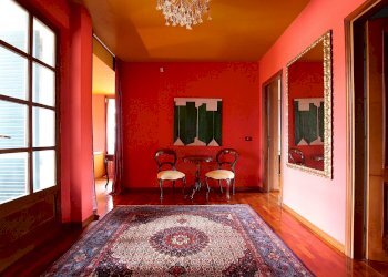 vendesi villa ristrutturata con giardinovendesi vi - Villa Viale Cesare Biondi 68, Barga - foto 18