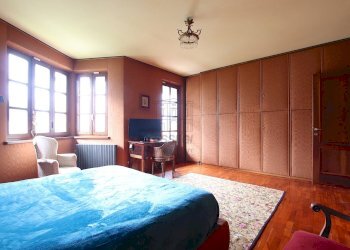 vendesi villa ristrutturata con giardinovendesi vi - Villa Viale Cesare Biondi 68, Barga - foto 22