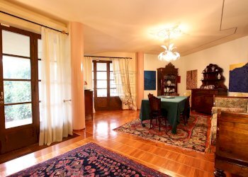 vendesi villa ristrutturata con giardinovendesi vi - Villa Viale Cesare Biondi 68, Barga - foto 8