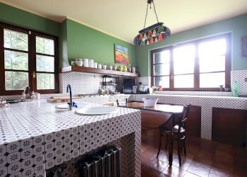 vendesi villa ristrutturata con giardinovendesi vi - Villa Viale Cesare Biondi 68, Barga - foto 10