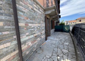 Cortile interno - Three-room apartment via Corgeno, 31, Vergiate - photo 26