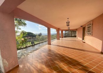 IMG_8806.JPG - Casa indipendente Sarzana - foto 3