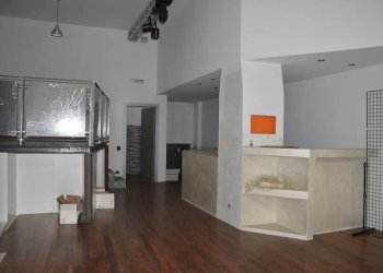 Negozio via Gian Pietro Puricelli, 3, Gallarate - foto 2