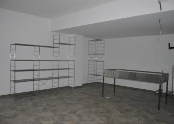 Negozio via Gian Pietro Puricelli, 3, Gallarate - foto 15