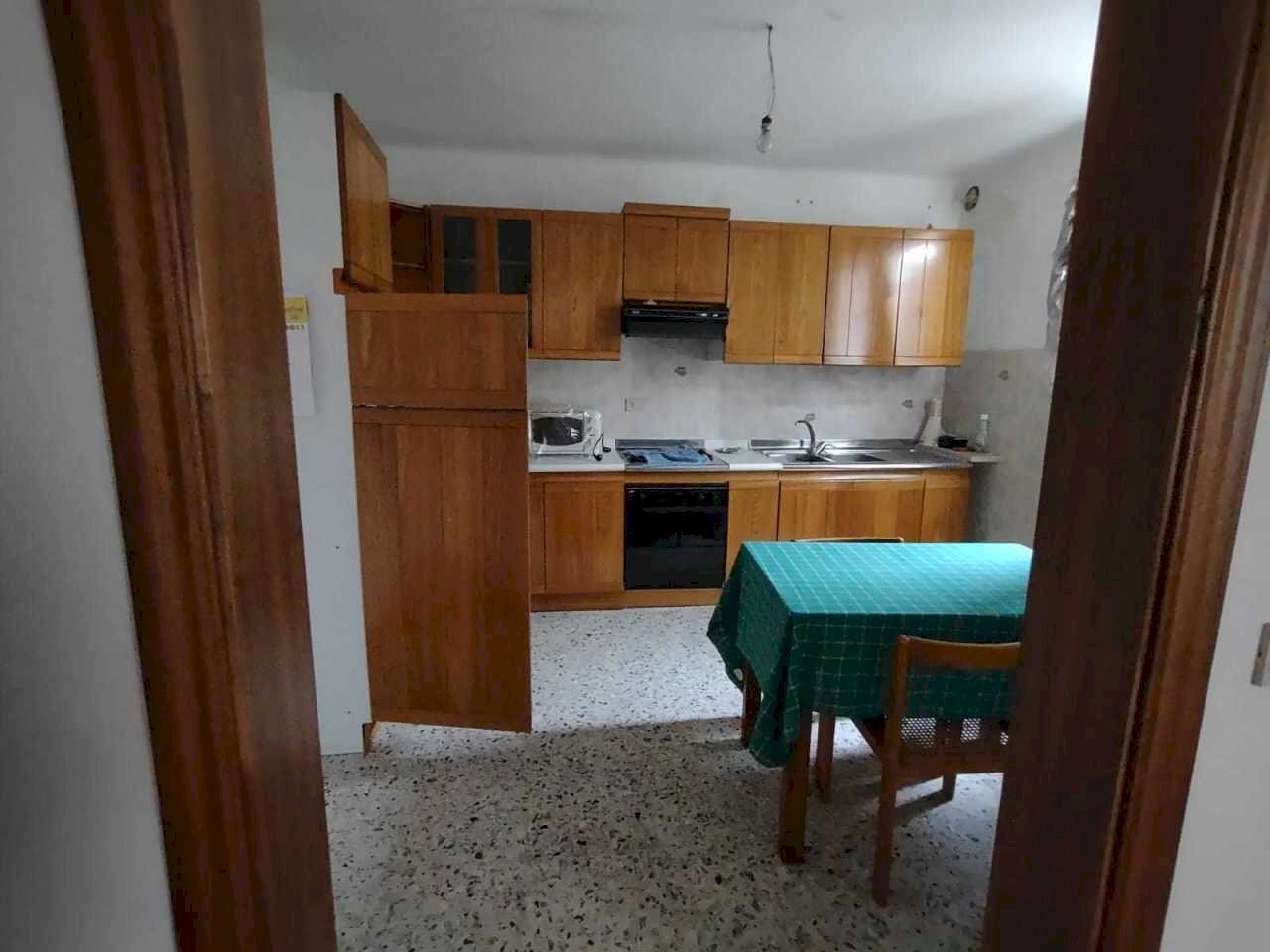 d41ca400-d243-4487-a8e2-d9e465c1126c (1).jpg - Casa indipendente Jesi - foto 1