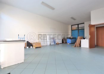 IMG_3545.JPG - Commercial Premises Via Chiesa Nuova, Longare - photo 3