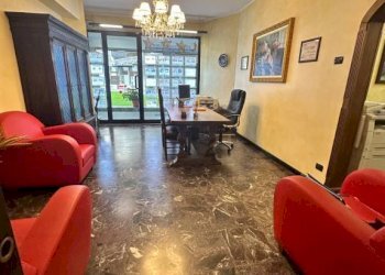 Salone - Attività Commerciale via Antonio Gramsci, 10, Torino (zona Centro) - foto 8