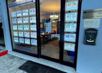 Interno non residenziale - Attività Commerciale via Antonio Gramsci, 10, Torino (zona Centro) - foto 17