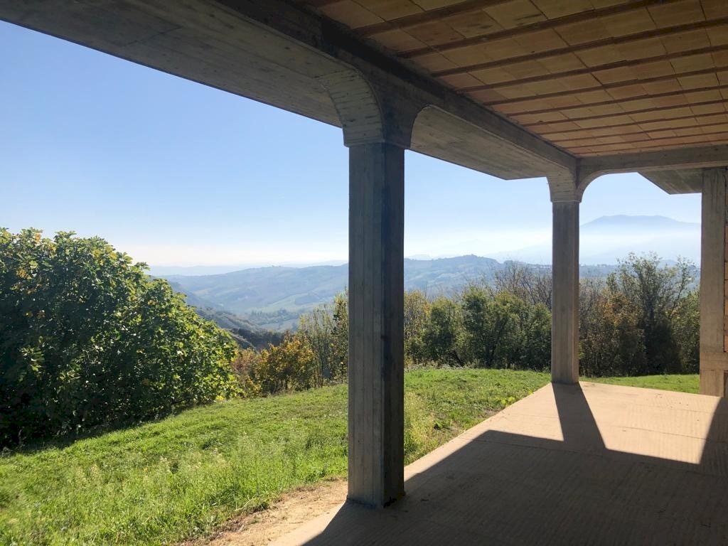 09 CASTIGNANO - BIFAMILIARE  AL GREZZO CON VISTA P - Casa indipendente Castignano - foto 1