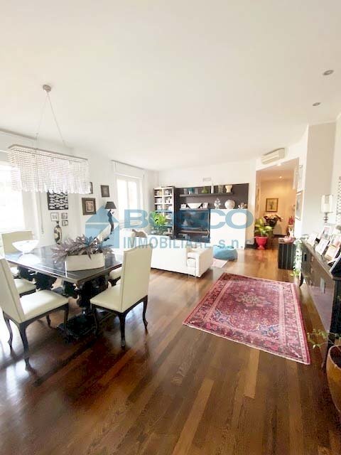 24.jpg - Appartamento Piazza Europa, La Spezia - foto 1