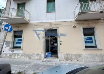 Negozio VIA RE IERONE I L'ETNEO, Siracusa - foto 1