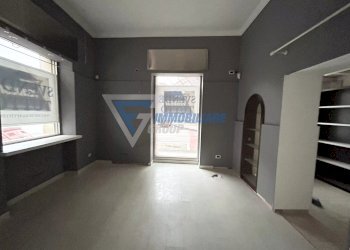 Negozio VIA RE IERONE I L'ETNEO, Siracusa - foto 5