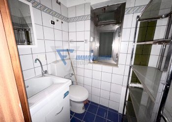 Negozio VIA RE IERONE I L'ETNEO, Siracusa - foto 6