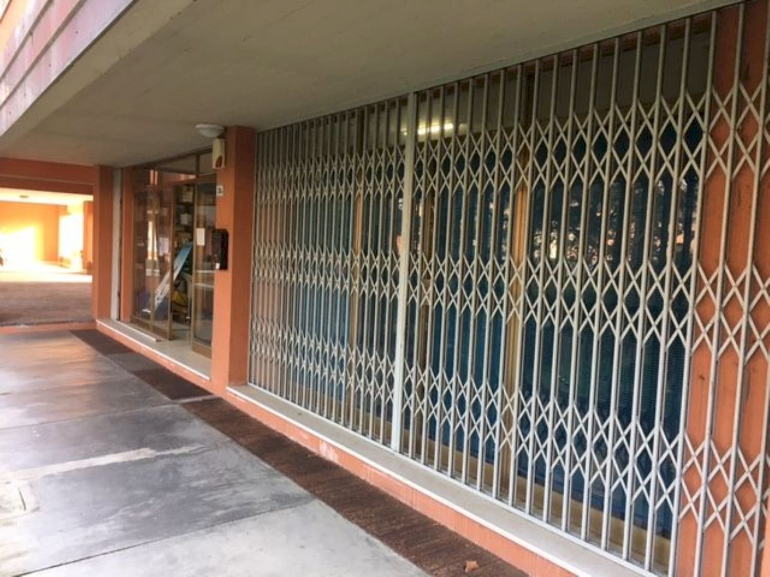 Commercial Premises Via di Bertalia 26, 26, Bologna (neighborhood Lame) - photo 2