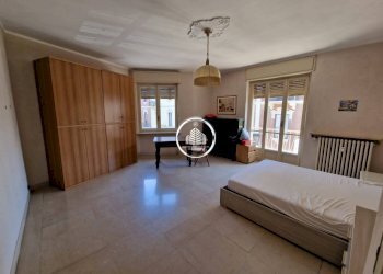 Camera da letto - Non-buildable land via Giuseppe Verdi, 15, Bra - photo 24