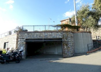 P1000870.JPG - Box Via Attilio Corte Megu 4b, Sestri Levante - foto 1