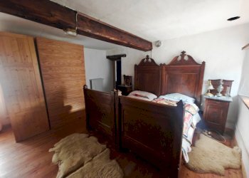 camera 1° piano - Casa semi indipendente Borgata Chialme, 23, Perosa Argentina - foto 17