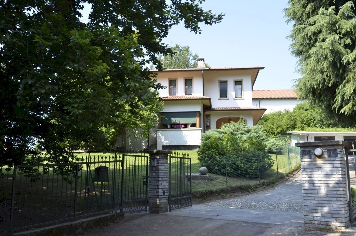 Ingresso proprieta - Villa via Lodorina 11, Erba - photo 1