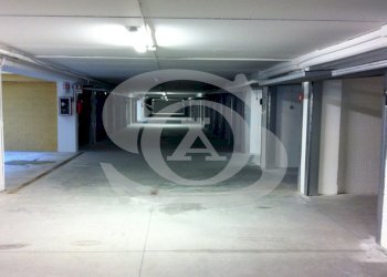 Foto Interno.png - Box Via XX Settembre, Ospedaletti - foto 2