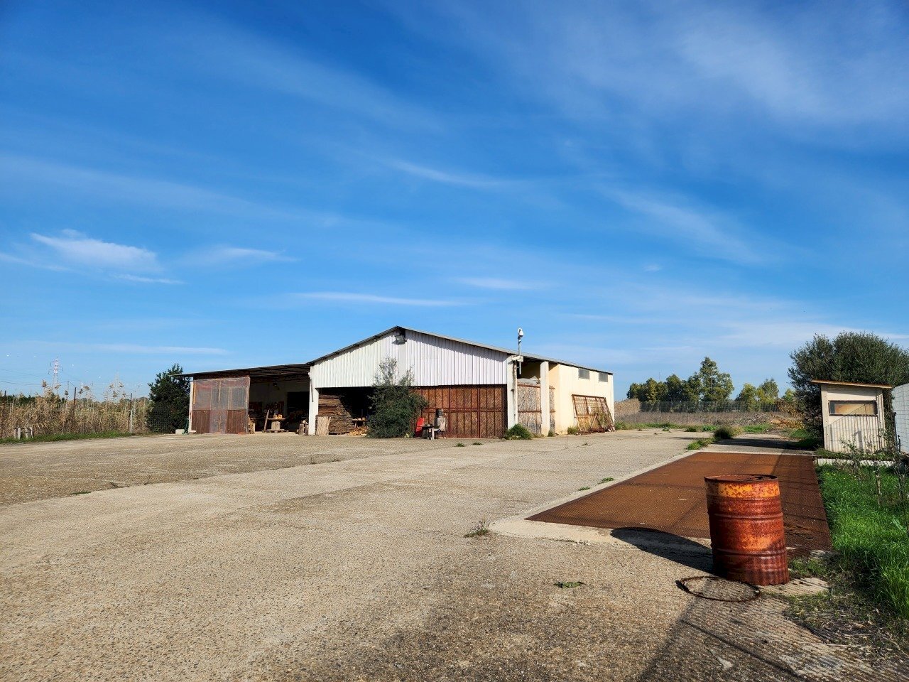 1.jpg - Locale Commerciale Villasor - foto 1