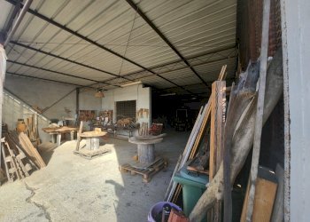 2.jpg - Locale Commerciale Villasor - foto 2