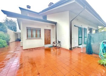 IMG_9898 2.JPG - Villa Forte dei Marmi - foto 3