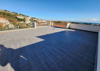 20221212_105857.jpg - Attico Via Francesco Maria Giancardi 34, Alassio - foto 15