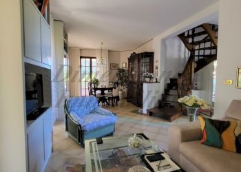 20220804_120743.jpg - Villa Via Lago D'Iseo, Rosignano Marittimo - foto 19