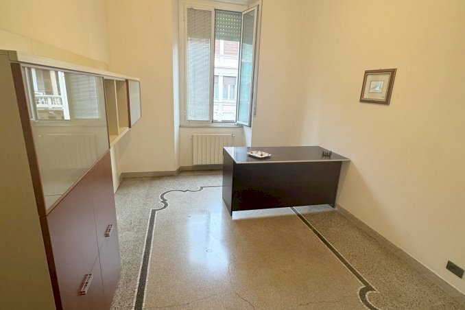 Commercial Premises Savona, Savona (neighborhood Darsena) - photo 1