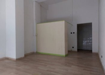 interno - Shop via Felice Orsini, 23, Imola - photo 1