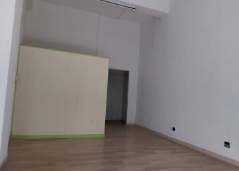 interno - Shop via Felice Orsini, 23, Imola - photo 2