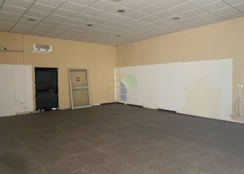sala espositiva - Commercial Premises Via dei Materassai 13, Livorno - photo 18