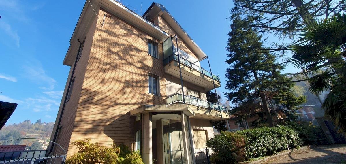 Four-room apartment Strada Comunale di Cavoretto, Torino - photo 2