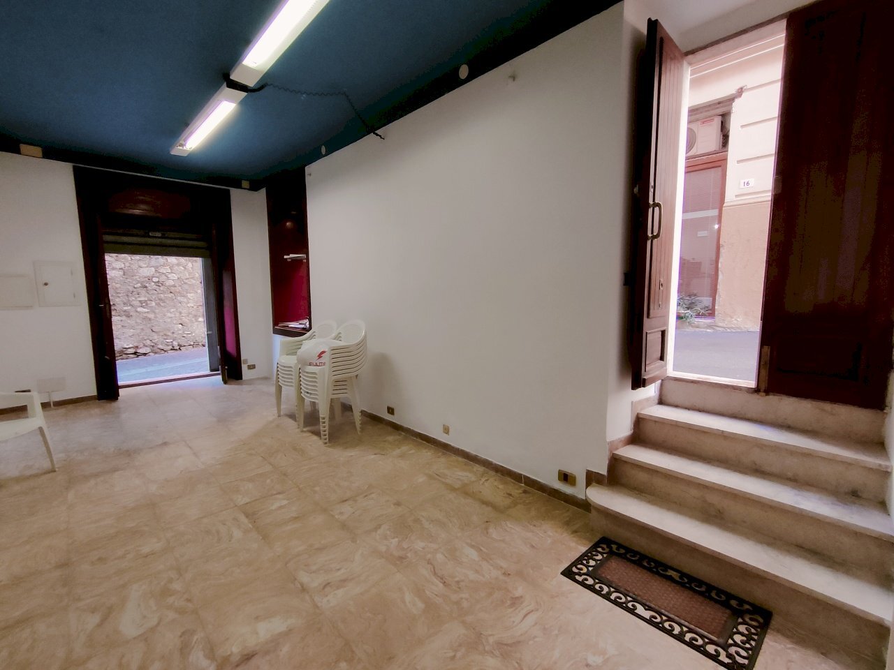 IMG20220831104824.jpg - Locale Commerciale Lerici - foto 2