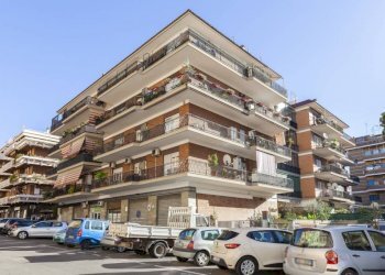 Palazzo - Box via Aversa, 12, Roma - foto 28