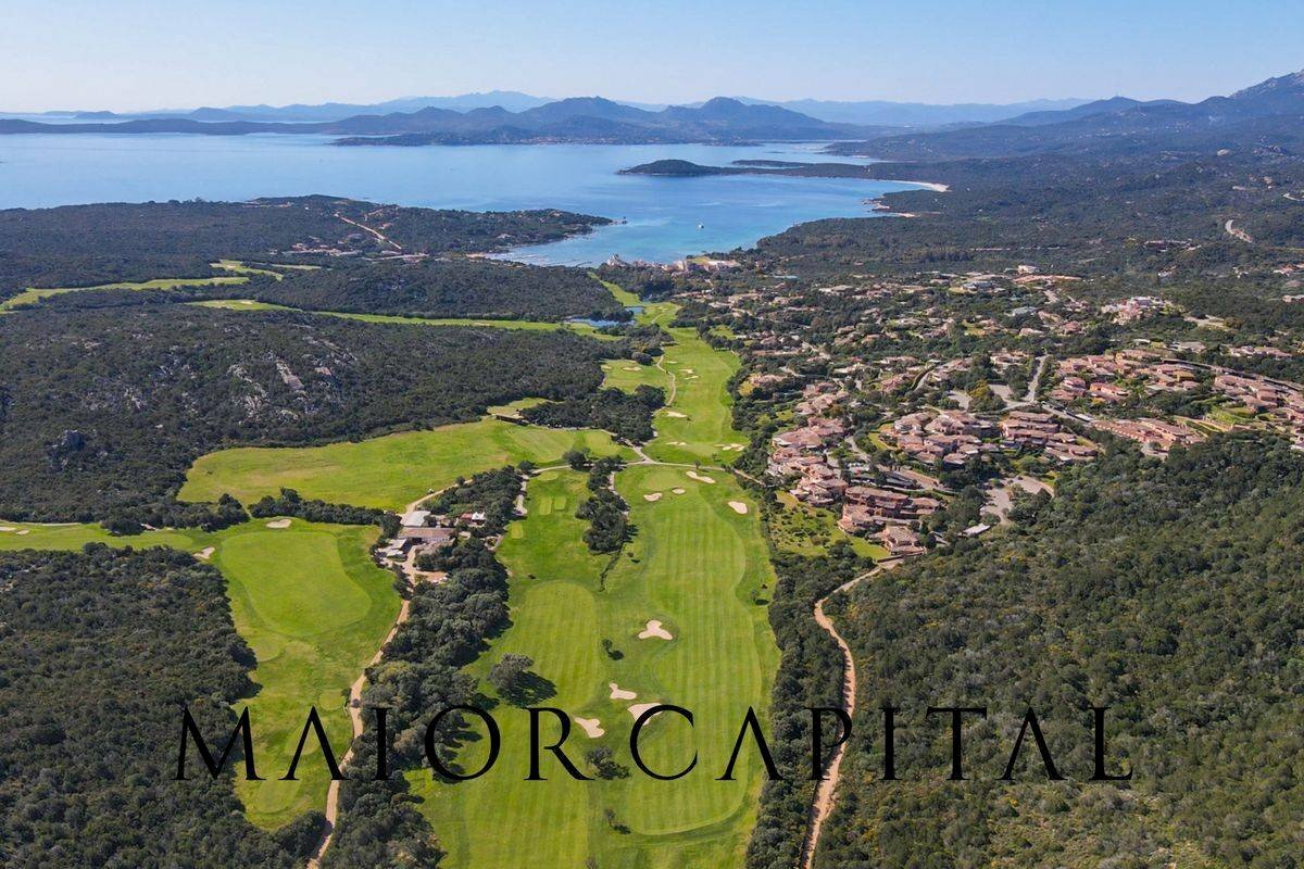 Building land Arzachena - photo 2