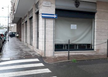 Esterno lato Via Berlingeri - Negozio via Giovanni Amendola, 62, Acqui Terme - foto 7