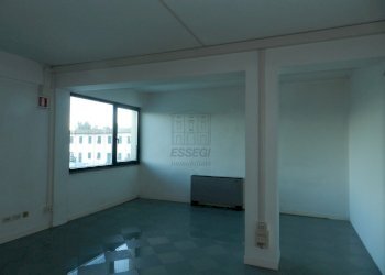 DSCN0377.JPG - Ufficio Via Nuova per Pisa, Lucca - foto 3