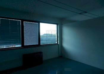 DSCN0379_2.JPG - Ufficio Via Nuova per Pisa, Lucca - foto 6