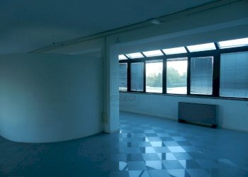 DSCN0380_2.JPG - Ufficio Via Nuova per Pisa, Lucca - foto 7