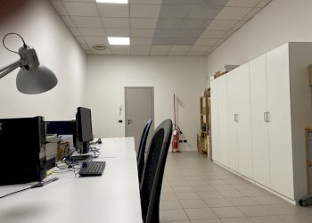 Interni - Ufficio Via Plinio 1, Grandate - foto 5