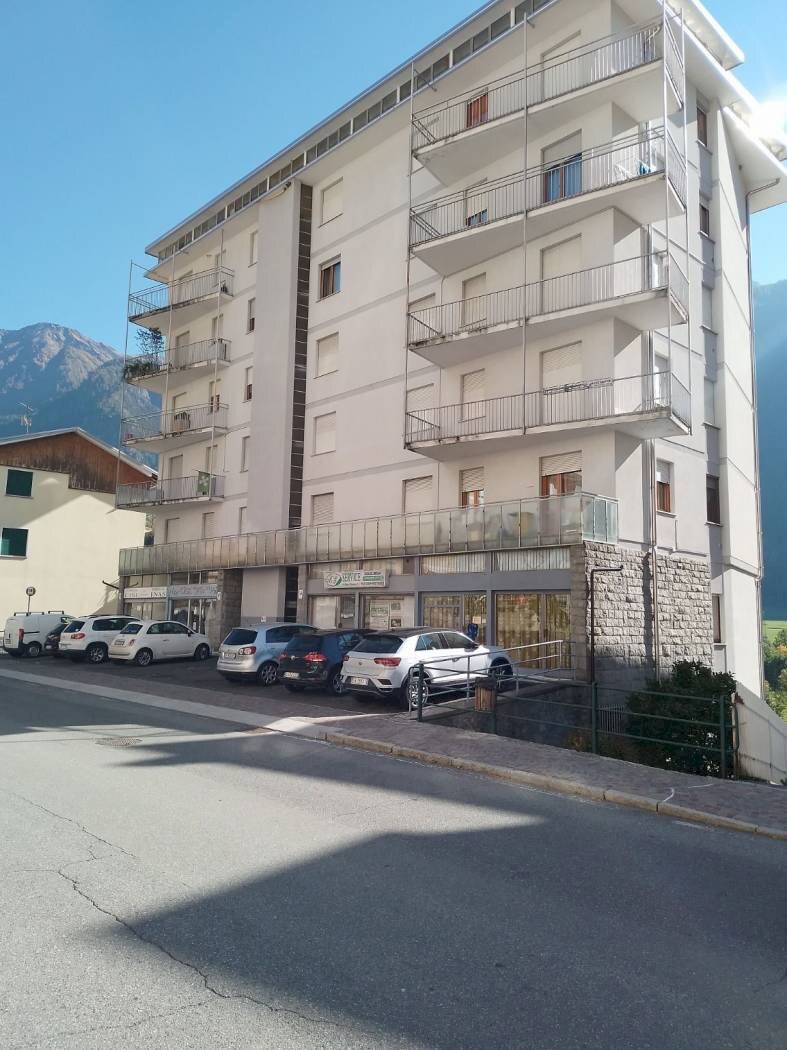 Trilocale largo 1 Maggio, 1, Sondalo - foto 1