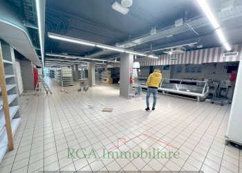 negozio ufficio - Negozio via Giuseppe Verdi, 7, Lallio - foto 2