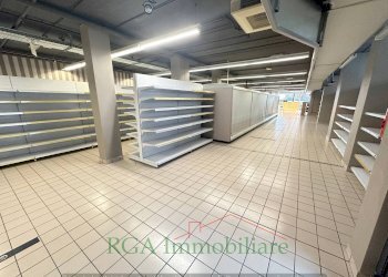 negozio ufficio - Negozio via Giuseppe Verdi, 7, Lallio - foto 3