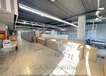 negozio ufficio - Negozio via Giuseppe Verdi, 7, Lallio - foto 4