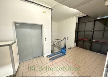 montacarichi - Negozio via Giuseppe Verdi, 7, Lallio - foto 10