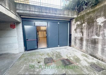 ingresso box magazzino - Negozio via Giuseppe Verdi, 7, Lallio - foto 14